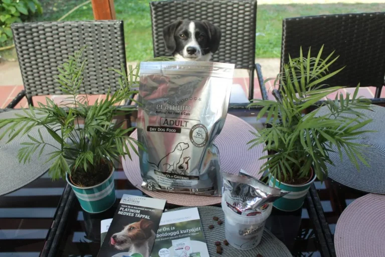 Premium Natural száraz és nedves kutyaeledel